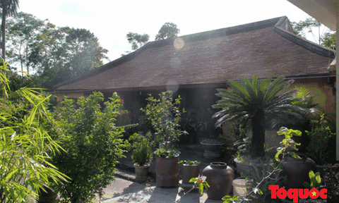 Đẹp ngỡ ngàng những nếp nhà cổ bên dòng Ô Lâu