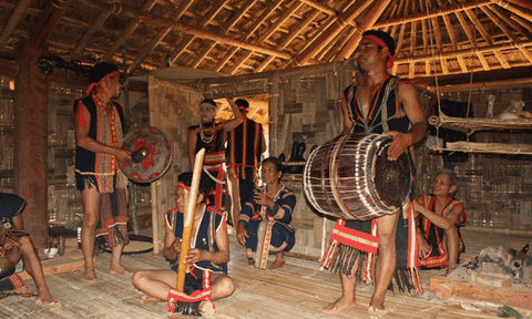 Cồng chiêng trong đời sống của người Xơ Đăng