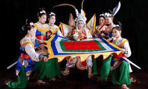 Cơ hội tìm hiểu nghệ thuật Tuồng cho giới trẻ