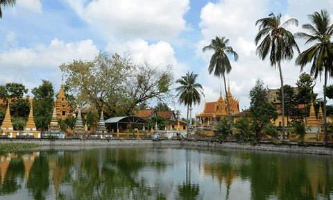 Về An Giang khám phá nét kiến trúc độc đáo của chùa Xà Tón