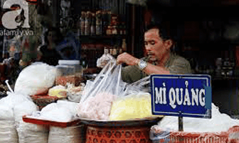 Chợ bà Hoa, không gian văn hoá xứ Quảng ở Sài Gòn