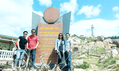 Khám phá Mũi Điện - nơi đón bình minh đầu tiên trên đất liền Việt Nam 