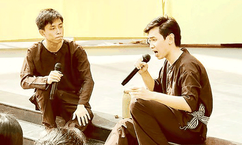 Những người trẻ mê đờn ca