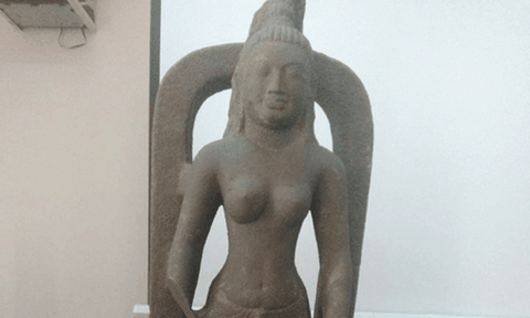 Trưng bày tượng nữ thần Saraswati lần đầu tiên được tìm thấy ở Việt Nam