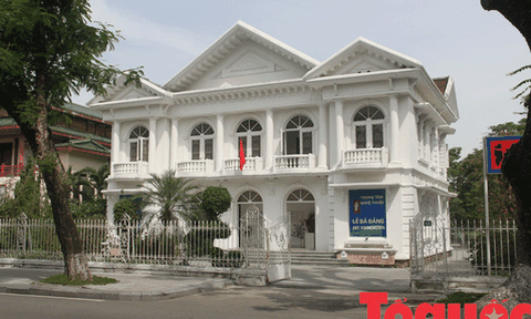 Thành lập Bảo tàng Mỹ thuật Huế