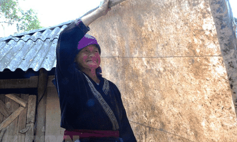 Giấy dó người Mông - phương thức gắn kết tâm linh