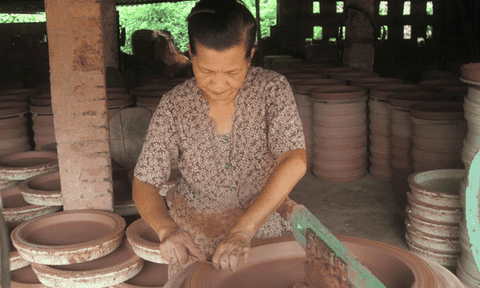 Trăm năm gạch gốm Vĩnh Long