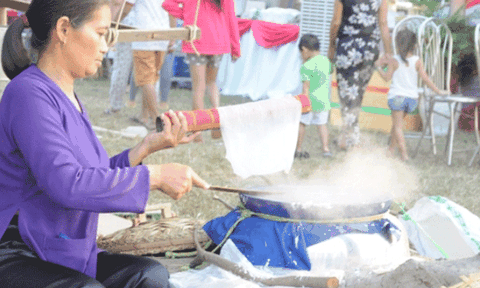 Tuần lễ Văn hóa, Du lịch nghề làm bánh tráng phơi sương Trảng Bàng