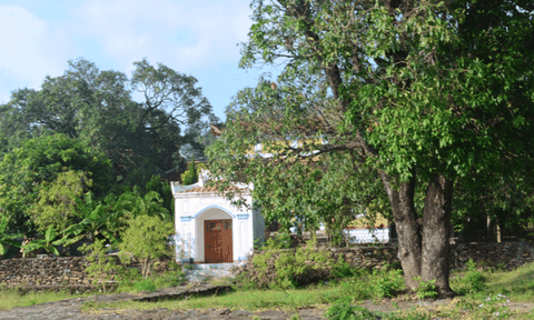 Huyền tích thiêng ở chùa Từ Quang Đá Trắng