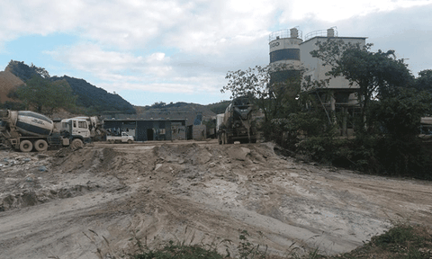 Nghệ An: Trạm trộn bê tông không phép vẫn hoạt động