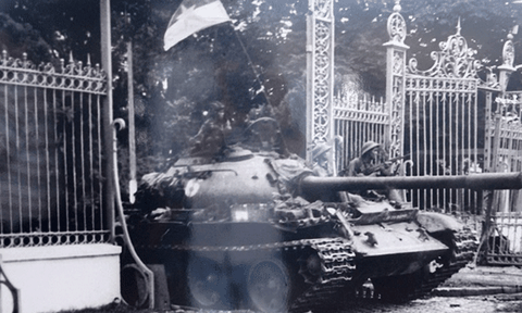 Chùm thơ kỷ niệm 74 năm ngày thành lập QĐND Việt Nam 