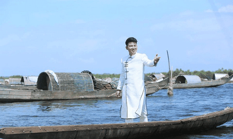 Cảnh đẹp thơ mộng trong MV “Hai Quê” của ca sĩ Việt Tú