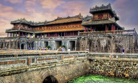 Bảo tồn và phát triển bền vững giá trị di sản Huế