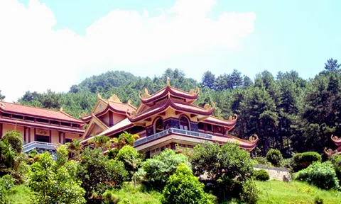 Danh thắng Tây Thiên - điểm du lịch văn hóa tâm linh