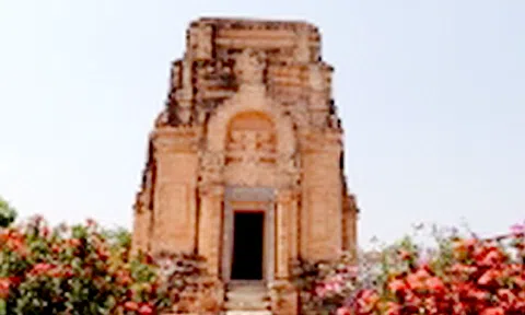 Tây Ninh: Tu bổ và tôn tạo hai di tích tháp cổ