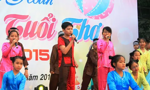 Khai mạc liên hoan “sắc màu tuổi thơ”