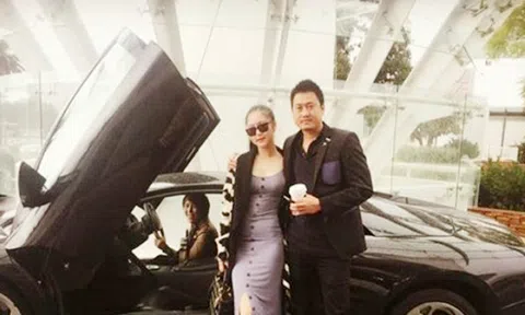 Hương Tràm khoe được đại gia săn đón bằng siêu xe Lamborghini