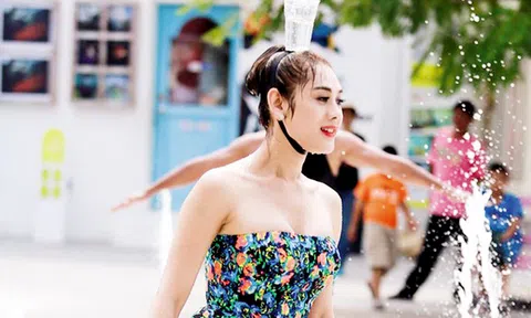 Điệp vụ tuyệt mật: Dễ dãi khi để người chơi hỗn hào và hở hang?