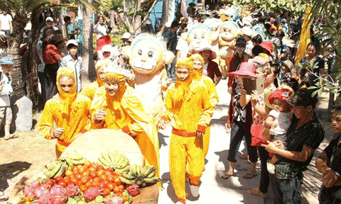  Festival biển Nha Trang: hơn 2 tấn trái cây được sử dụng cho Lễ hội khỉ 2015 