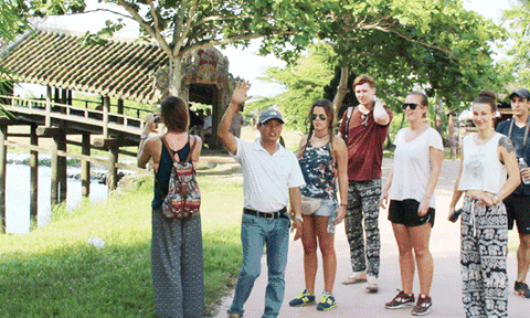 Yếu liên kết, thiếu nhân lực