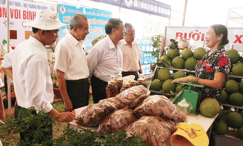 Bình Dương: Tổ chức chợ phiên nông sản và hội chợ triển lãm ngành gỗ 