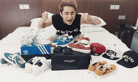 Sơn Tùng vui sướng nhận quà sinh nhật sớm