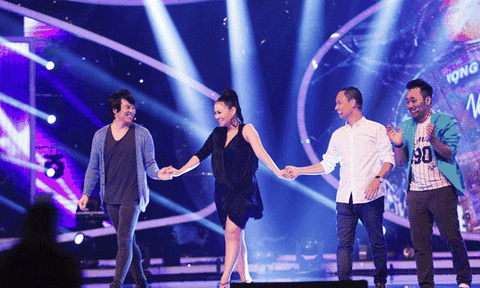  Thu Minh mập ú trong ngày đầu trở lại ghế nóng Vietnam Idol 