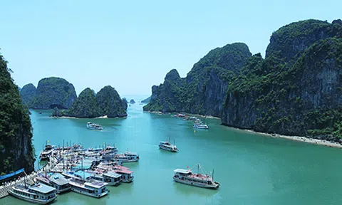 Khai thác Vịnh Hạ Long: cách nào tốt thì làm