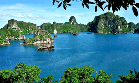 Vịnh Hạ Long, Phong Nha vào top kỳ quan thiên nhiên tuyệt đẹp trên thế giới  