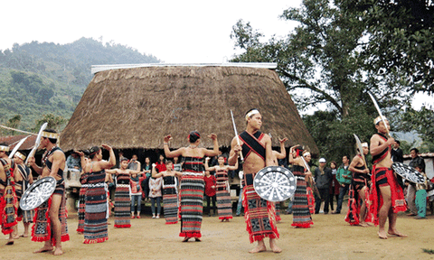 Đà Nẵng: Phát triển du lịch tạo sinh kế cho đồng bào dân tộc Cơ Tu