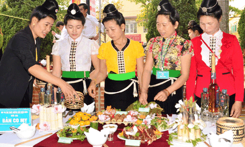 Thú vị ẩm thực người Thái ở Tây Bắc