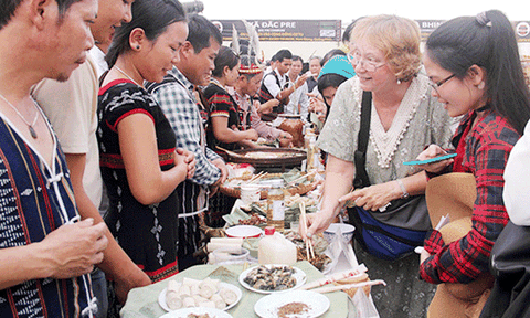 Làm du lịch từ làng