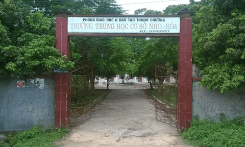 Trường THCS Nho - Hòa: Cơ sở xuống cấp, điều kiện dạy học thiếu thốn
