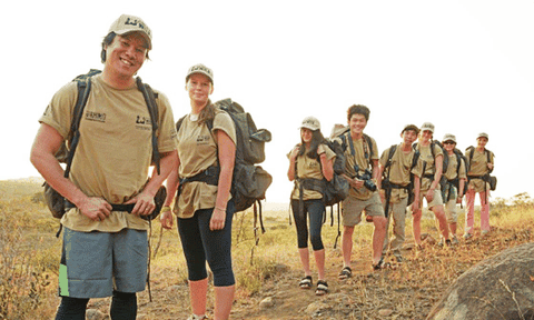  Thanh Bùi cùng cùng 22 bạn trẻ Việt Nam đến Châu Phi 