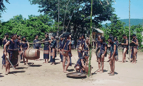 Lễ hội Sơmă Kơcham của người Ba Na, Gia Lai