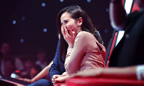 Lưu Hương Giang “vượt mặt” chồng để bấm chọn thí sinh