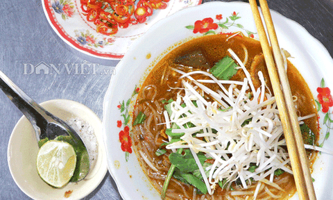 Về Vĩnh Châu ăn hủ tíu cà ry!