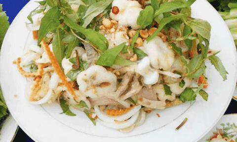 Về Bình Dương thưởng thức gỏi măng cụt