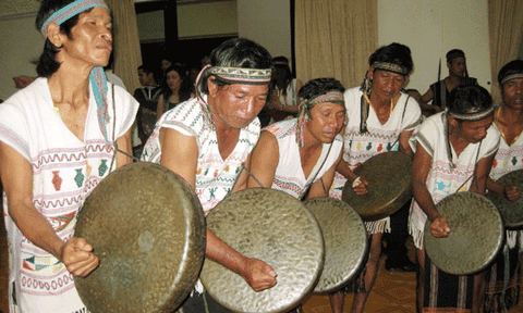 Lâm Đồng "giữ lửa" cồng chiêng