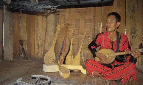 Kray Sức nỗ lực lưu giữ “hồn” của núi