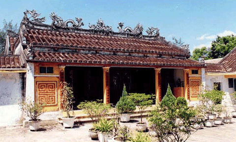 Quảng Nam: Hỗ trợ kinh phí trùng tu 12 di tích năm 2015