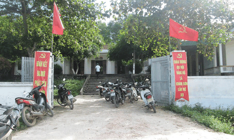 Xã Khánh Sơn: Huy động mọi nguồn lực để xây dựng nông thôn mới