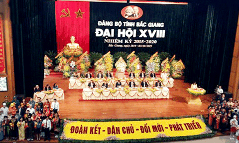 Ông Tô Huy Rứa dự và chỉ đạo Đại hội Đảng bộ tỉnh Bắc Giang