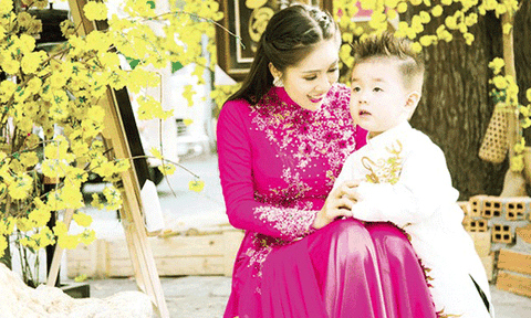  Diễn viên Lê Phương: Làm mẹ đơn thân ngay cả khi đang có chồng 