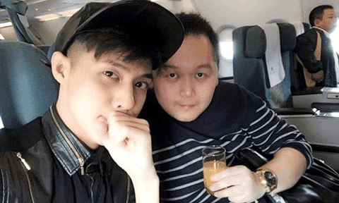  Những kẻ “buôn sao”: Quản lý hay giúp việc? 