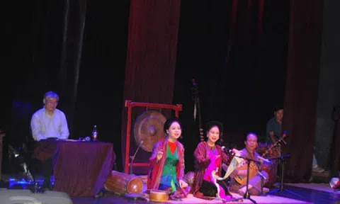 Sâu lắng “bữa tiệc” giao thoa giữa nhạc cổ và thơ Nguyễn Duy