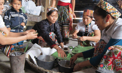 Pá mọc và lậu sả thổ - Sự kết hợp tuyệt vời trong ẩm thực của người Ơ Đu, Nghệ An