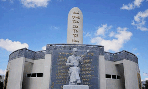 Về Bạc Liêu, viếng mộ nhạc sĩ Cao Văn Lầu