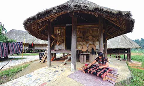 Hành trình di sản văn hóa làng nghề