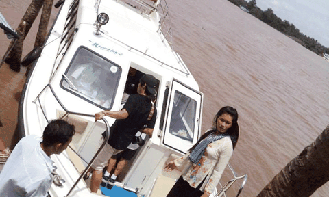 Duyên dáng áo Bà Ba trên sông nước miền Tây